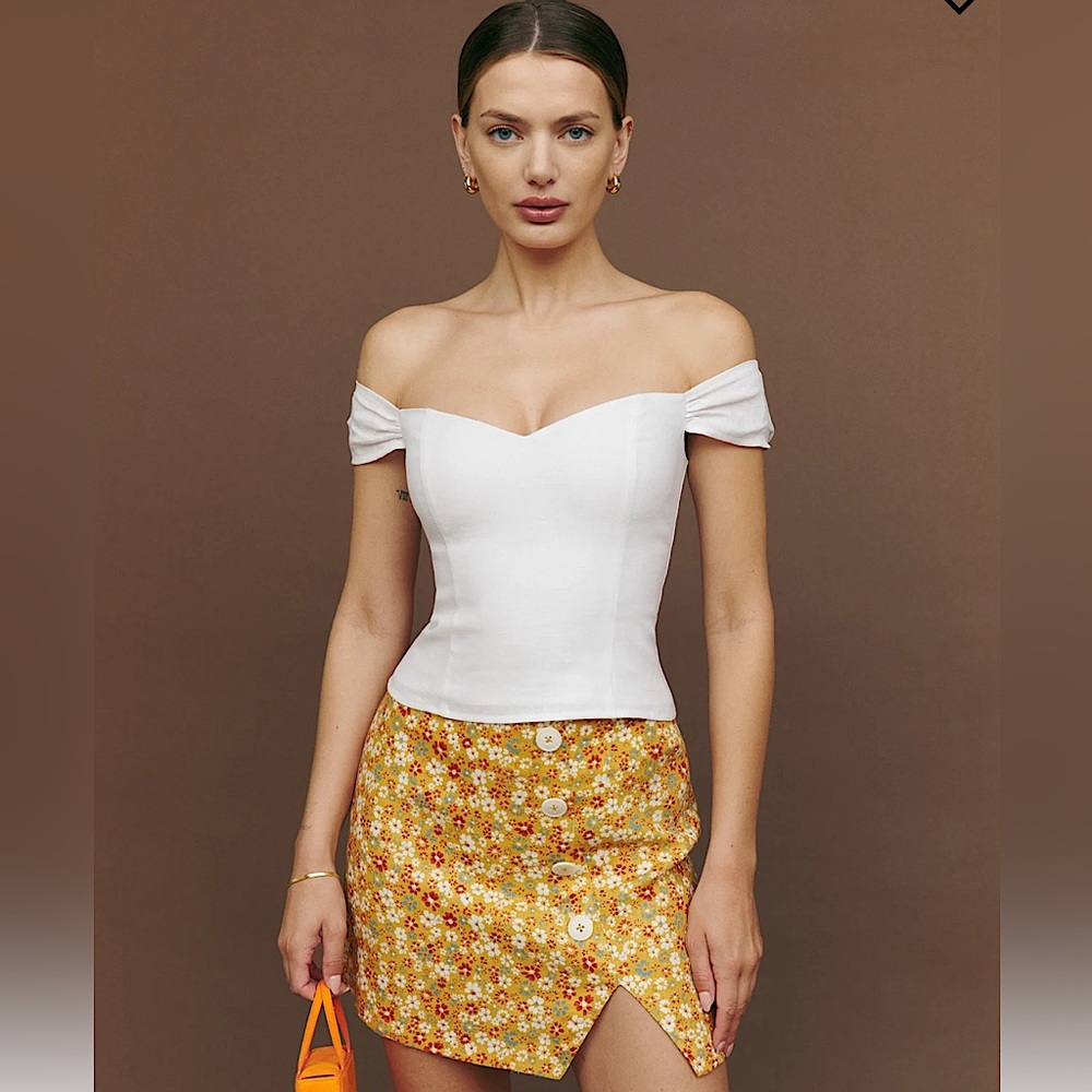 NWT Reformation Eden Linen Off Shoulder Top in White - XL